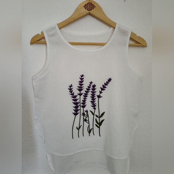 no name Tops - Embroidered Purple Heather Sleeveless Garden Girl Cottage Core  Top Size Medium